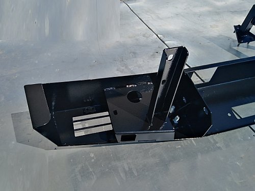 Силовой задний бампер Аллигатор с кронштейном запасного колеса, со скрытой площадкой под лебедку на УАЗ 452